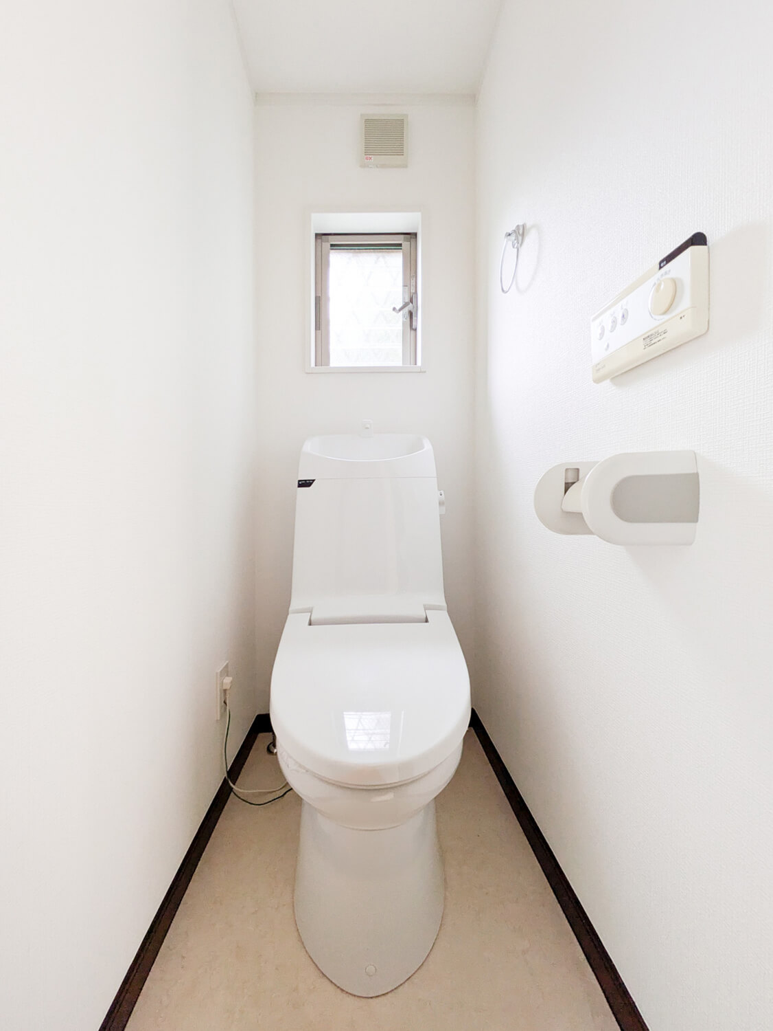 トイレ　102号室の写真引用