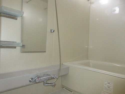 バス・シャワールーム　浴室（内装前）