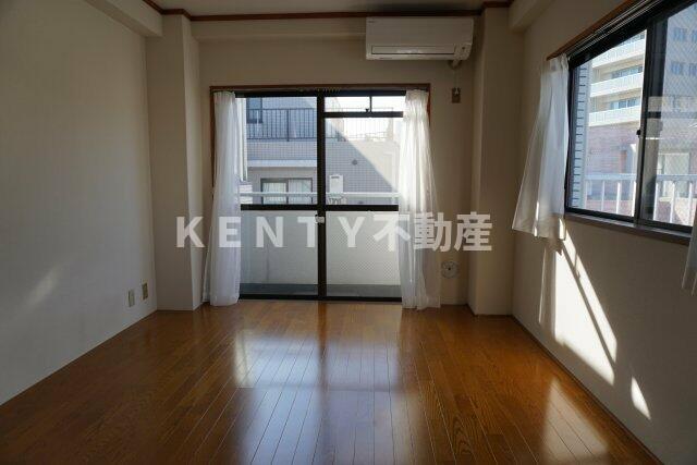 居室・リビング　使いやすい居間です