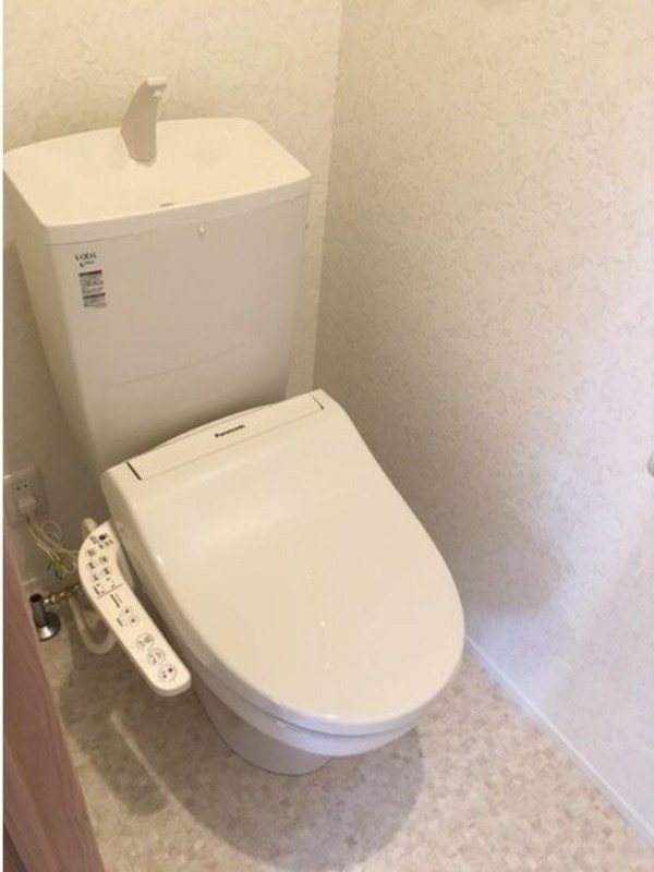 トイレ　図面と現状に相違がある場合には現状を優先