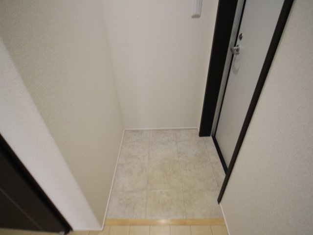 玄関　シンプルで使いやすい玄関です