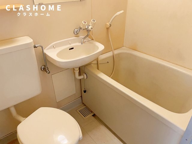 バス・シャワールーム　同物件の別部屋になります。