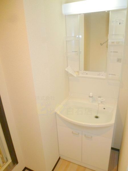 洗面設備　シャンプードレッサー完備です♪