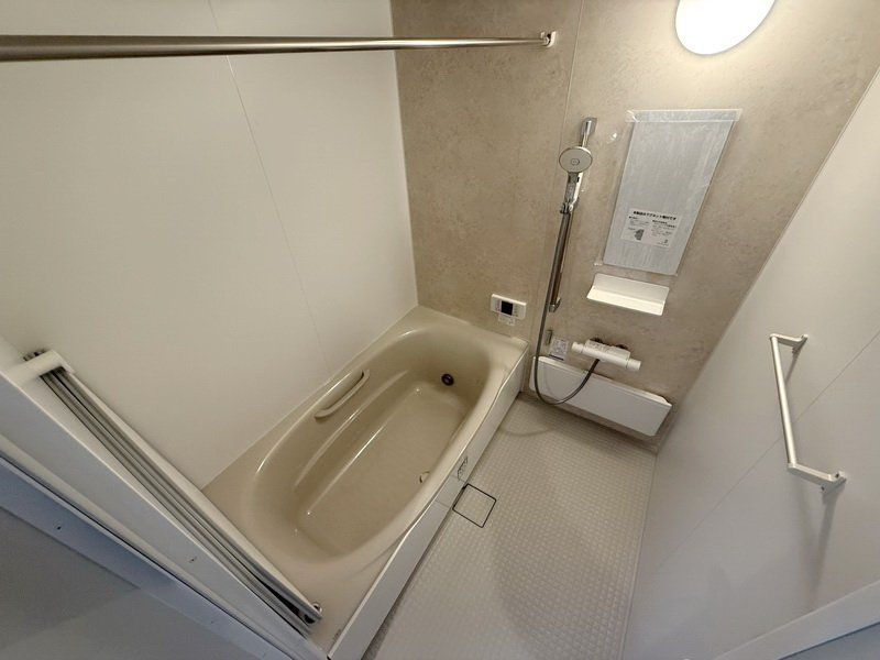 バス・シャワールーム　バス