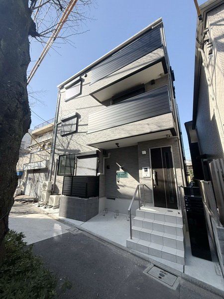 建物外観　エントランス