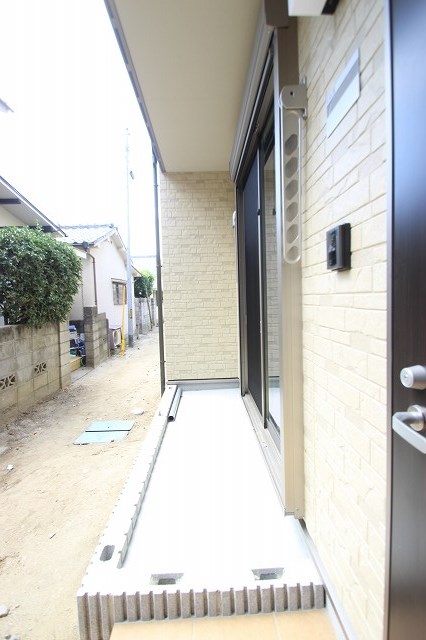 バルコニー　同物件別室