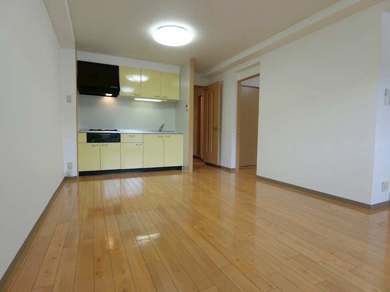 居室・リビング　19.5帖の圧巻の広さのリビングルーム