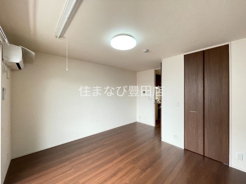 居室・リビング　別部屋写真