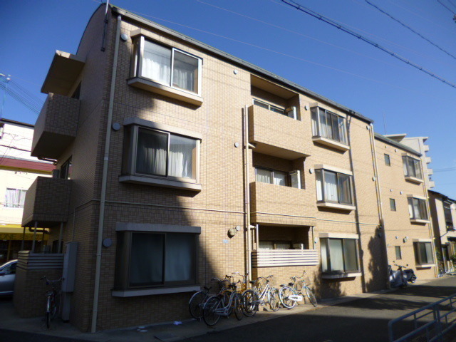 建物外観　お洒落な外観です