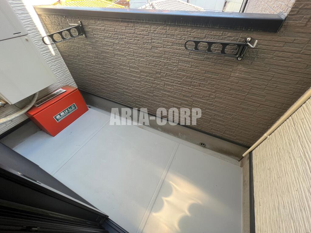 バルコニー　バルコニー以外に室内物干しで物干し可能です〇