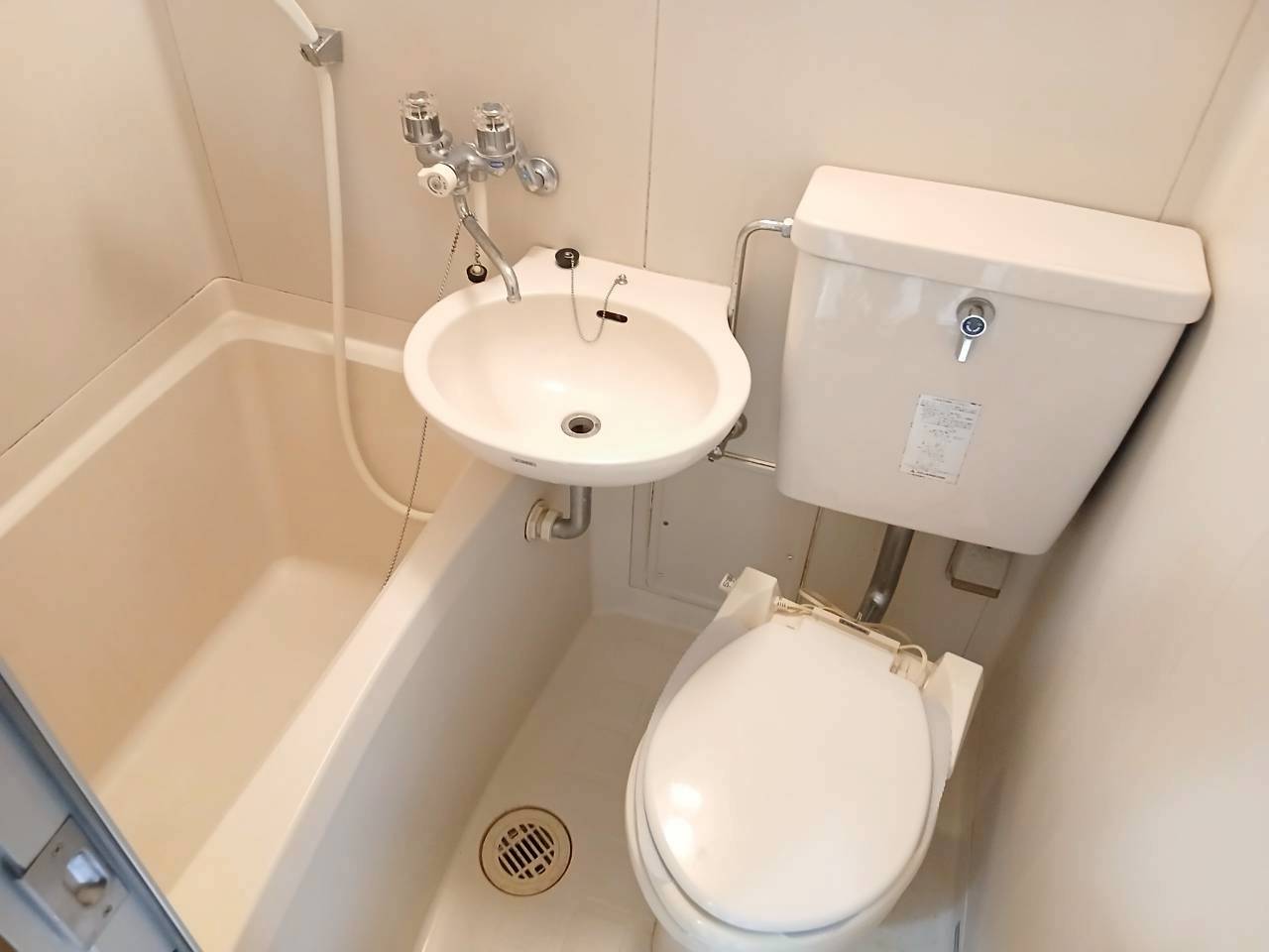 バス・シャワールーム　お風呂で日々の疲れを落としましょう