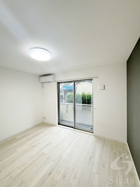 居室・リビング　同仕様