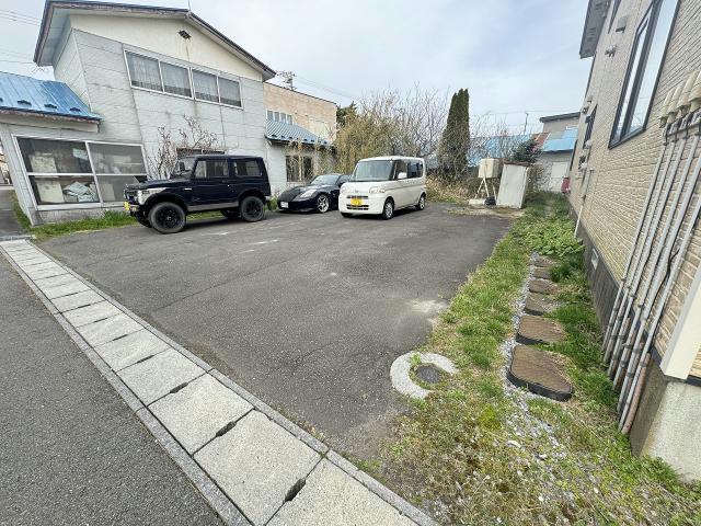 駐車場　駐車場