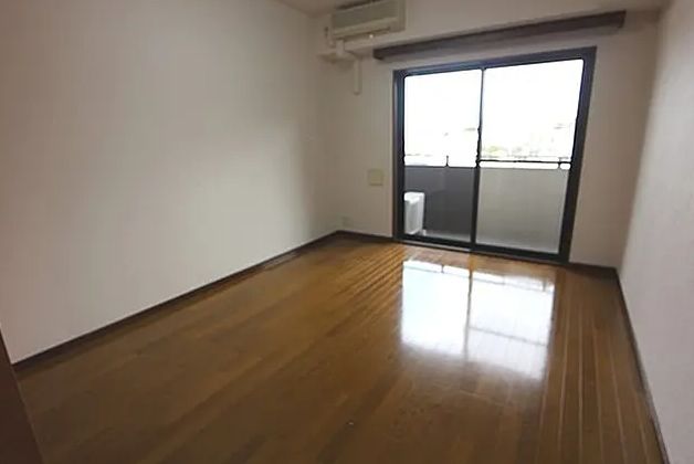 居室・リビング　別号室参考写真