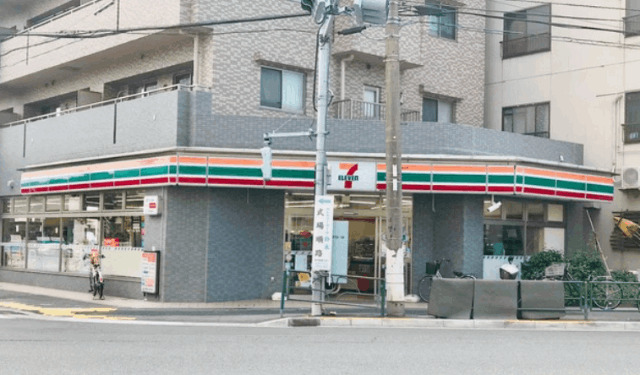 コンビニ　セブンイレブン江東南砂１丁目店（コンビニ）まで327m
