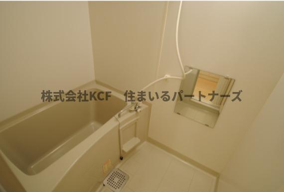 バス・シャワールーム　落ち着いた空間のお風呂です