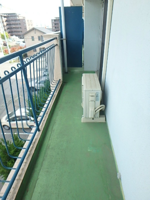 バルコニー　図面と現状に相違がある場合には現状を優先