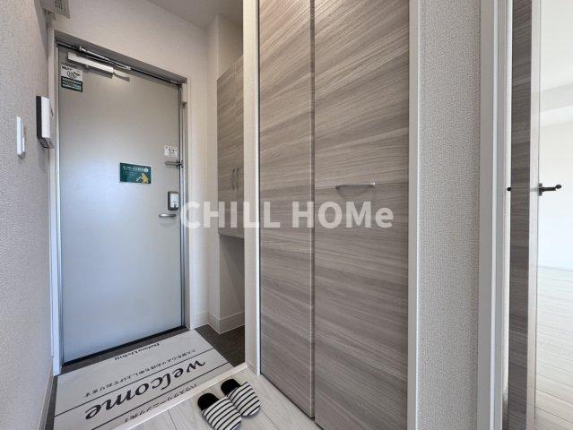 玄関　当社、チルホームのHPもご覧ください(^^)/物件情報多数♪