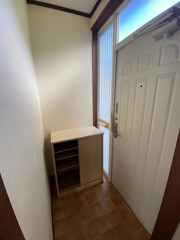 玄関　現況優先