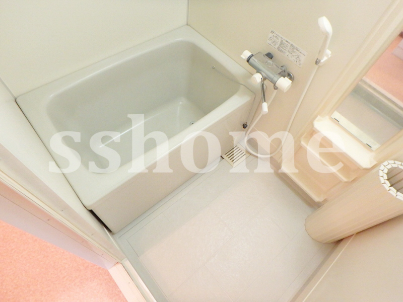 バス・シャワールーム　ゆったりバスルーム