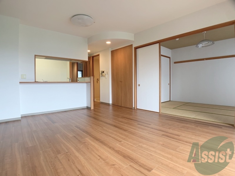 居室・リビング　南向きなので日当たりも良好ですよ～。嬉しいですね。