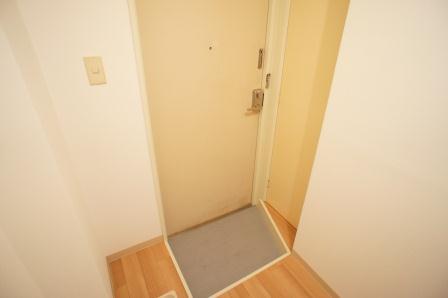 玄関　下駄箱のある玄関