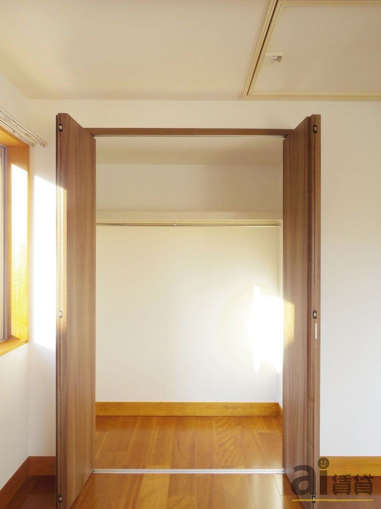 収納　※別号室写真です。