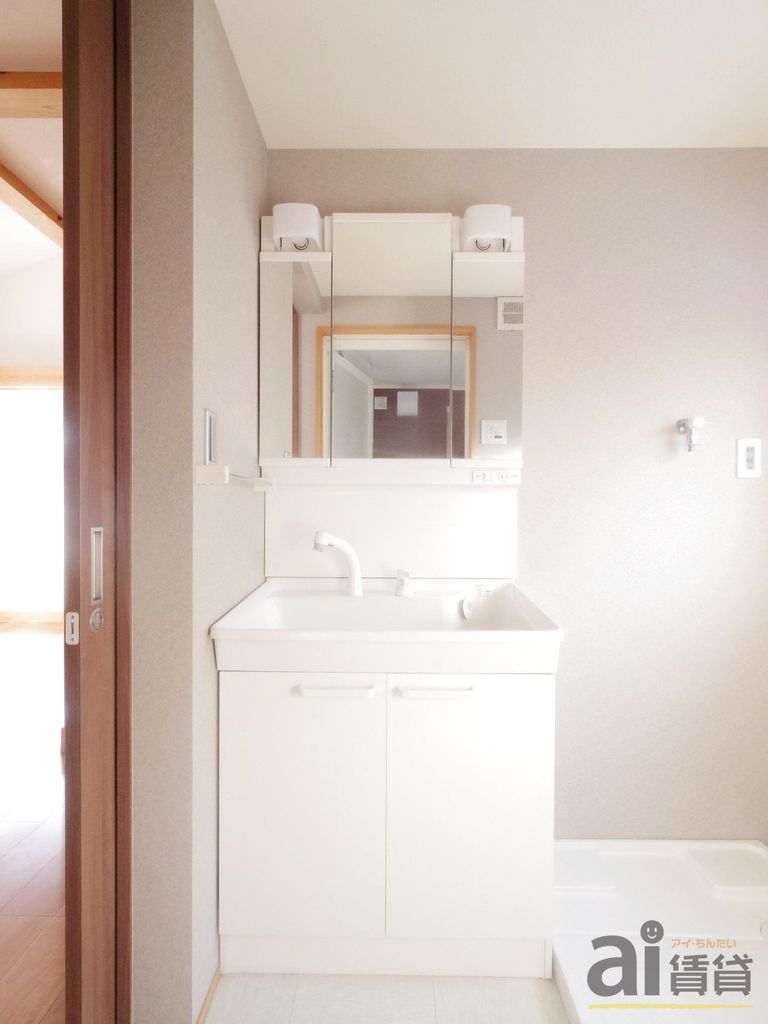 洗面設備　※別号室写真です。