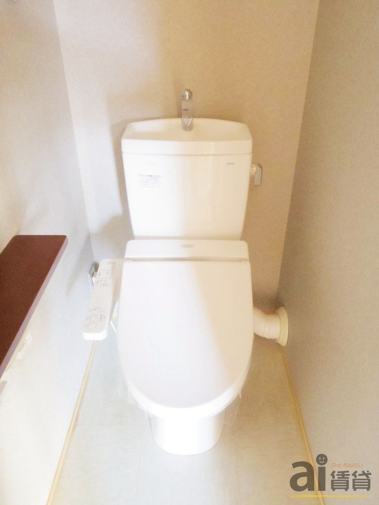 トイレ　※別号室写真です。