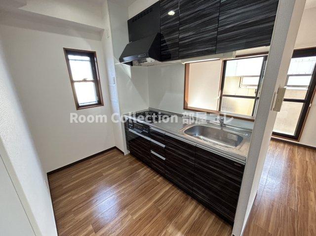 キッチン　※同物件他部屋写真