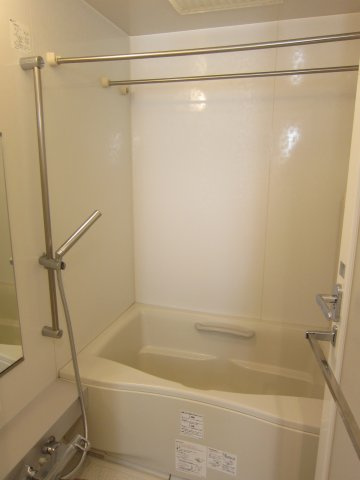 バス・シャワールーム　日々の疲れを癒すお風呂付です