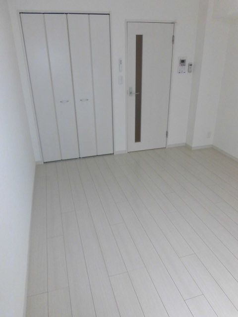 その他部屋・スペース　バルコニー側からの居室