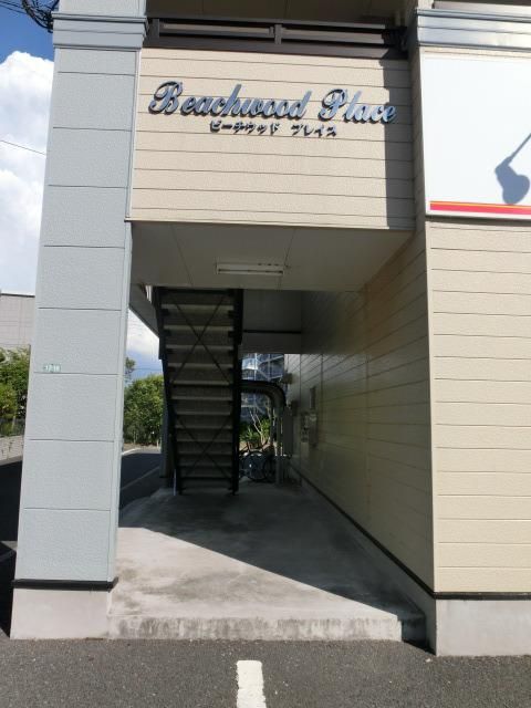 エントランス　建物入口部分です