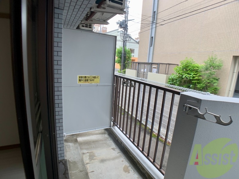 バルコニー　綺麗なバルコニー、外の空気が気持ち良く感じます！