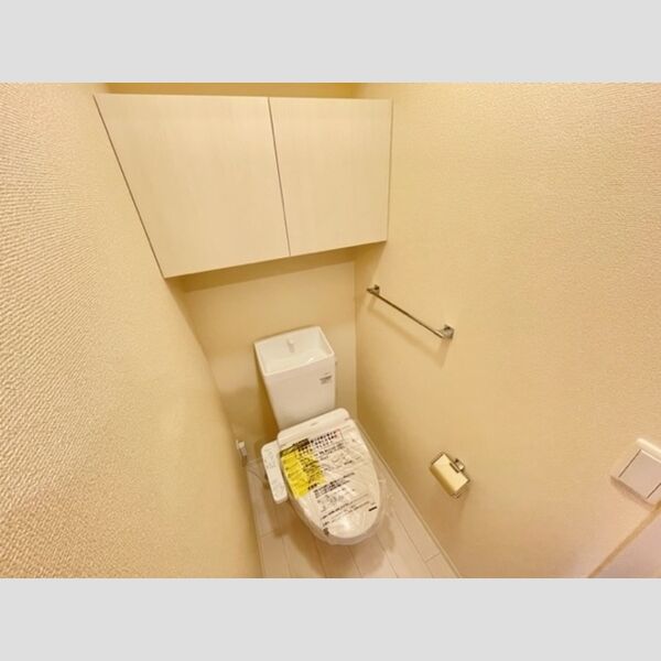 トイレ　温水洗浄暖房便座