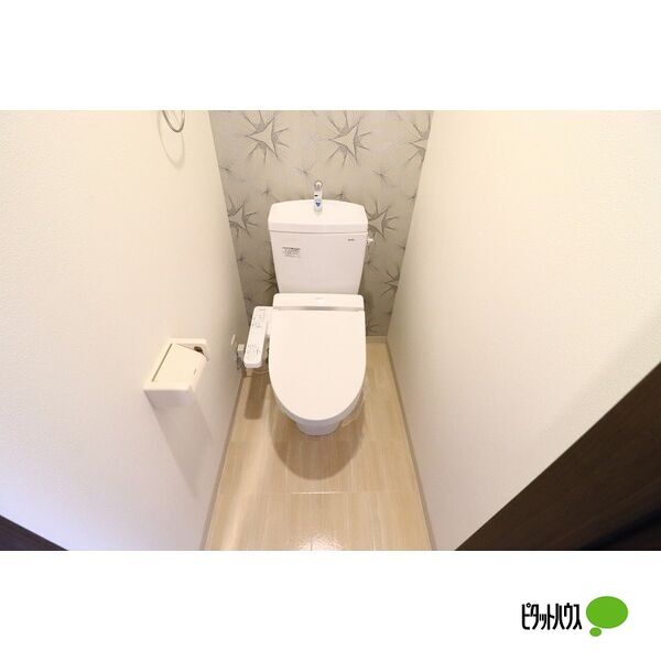 トイレ　他号室の写真です。