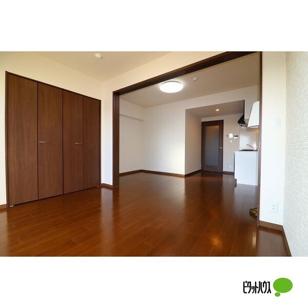 居室・リビング　他号室の写真です。