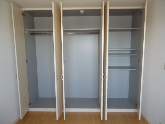 収納　クローゼット