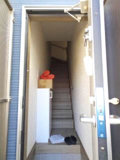 玄関　玄関を開けたところです
