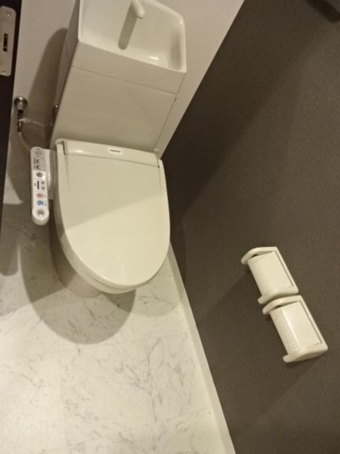 トイレ　シャワートイレ