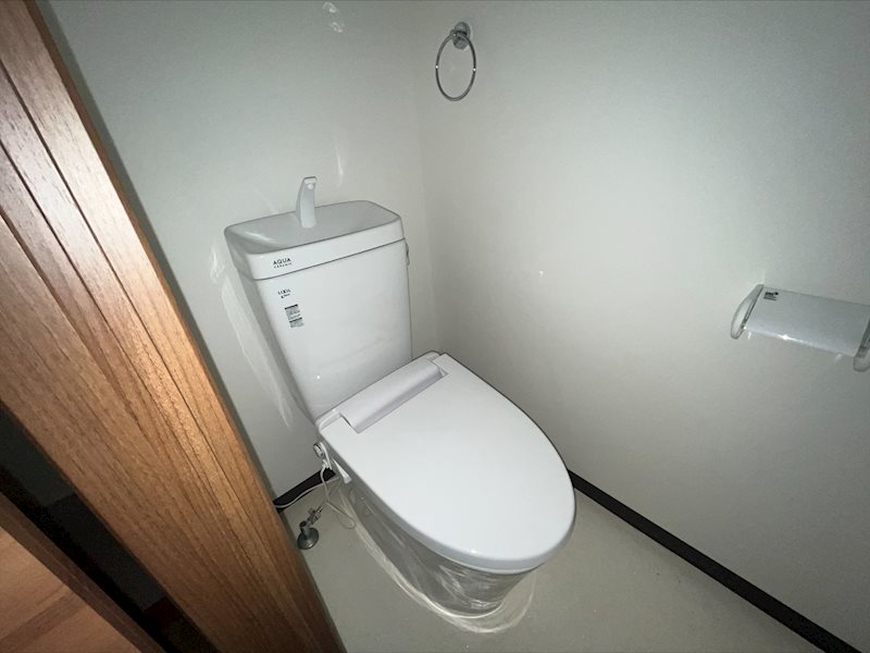 トイレ　別号室イメージ