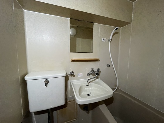 洗面設備　※別部屋の写真です