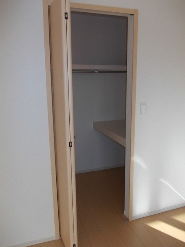 収納　図面と現状に相違がある場合には現状を優先