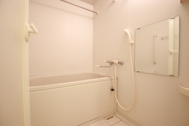 バス・シャワールーム　※別室の参考写真の為、現況優先です。