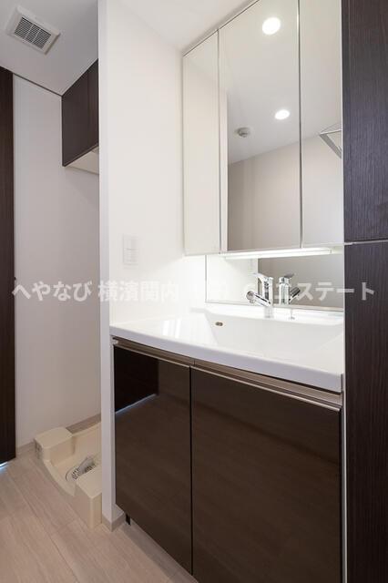 洗面設備　※写真は同タイプ住戸です。