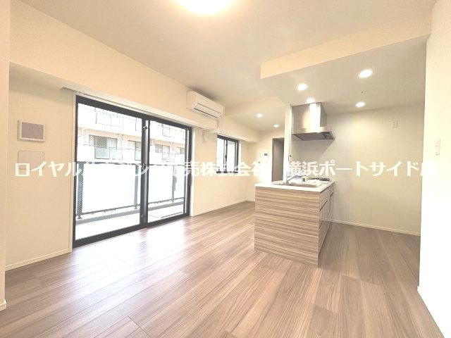 居室・リビング　※同タイプのお部屋になります。