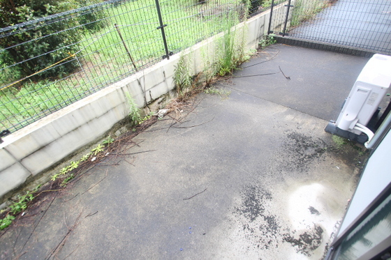 庭　※別部屋の写真です