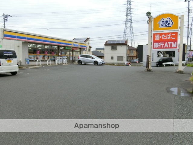 コンビニ　ミニストップ（コンビニ）まで200m