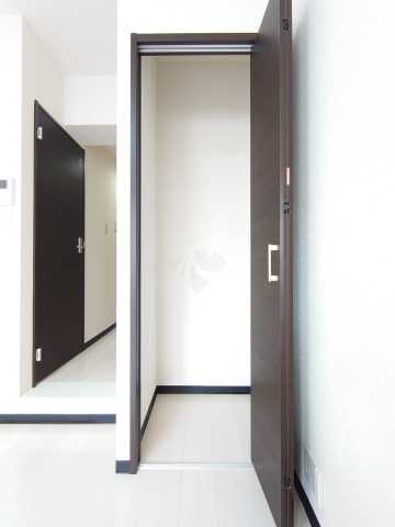 収納　エイティエイト立川