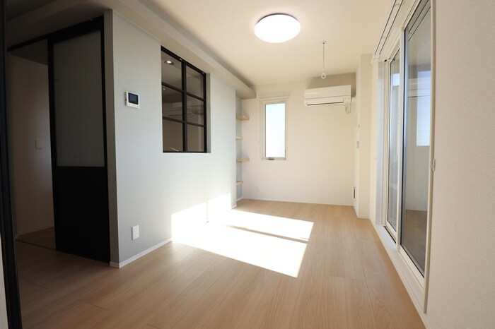 居室・リビング　リビング全景